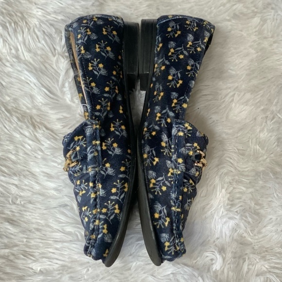 Cabi velvet floral loafers carnavy size 9 - Picture 12 of 13